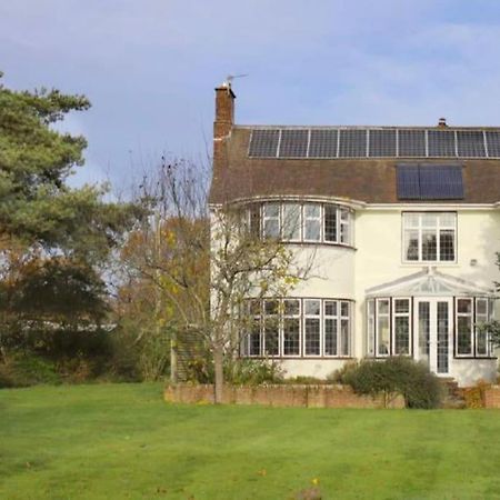 Valesmoor Farm Villa New Milton Exterior photo