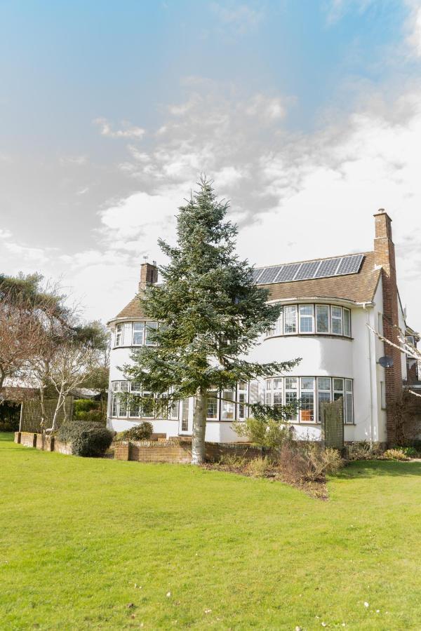 Valesmoor Farm Villa New Milton Exterior photo
